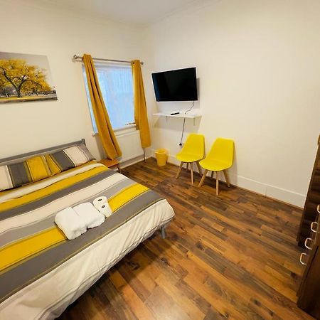 Woodgreen House Hotel Londen Buitenkant foto
