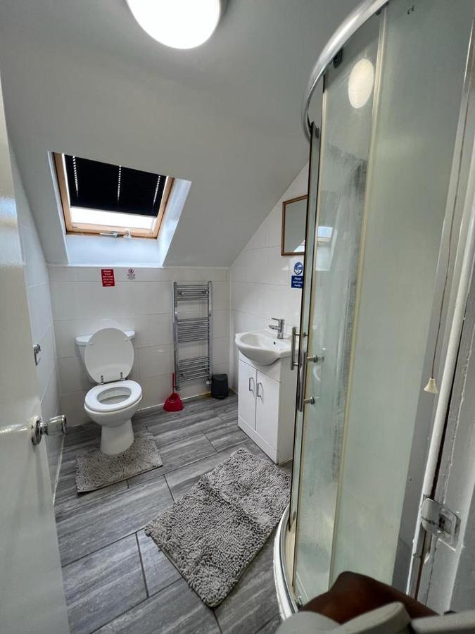 Woodgreen House Hotel Londen Buitenkant foto
